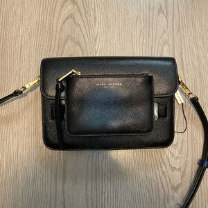 Marc Jacobs Madison black and blue crossbody